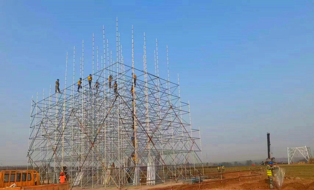 華電濰坊高密膠河60MW農光互補發(fā)電項目110kV 送出工程跨越膠新鐵路K22+615 處電力線架設項目